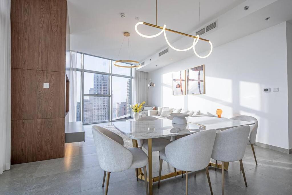 Top-notch 3br In Stella Maris Tower In Marina Dubai